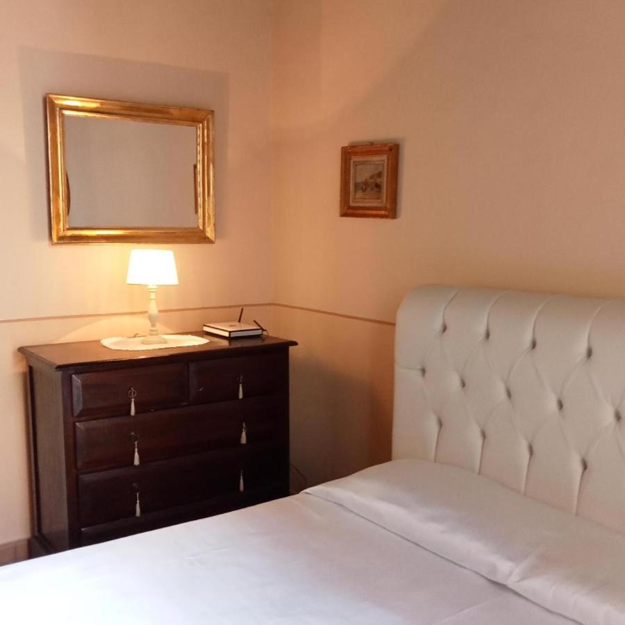 Maison Barriera - Luxury Suites - Salerno City Center Extérieur photo